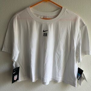 NIKE WOMENS CROPPED USA SHORT SLEEVE TOP